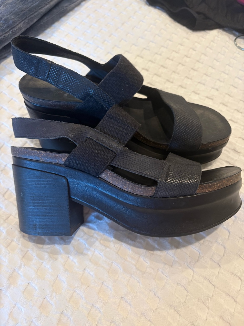 OTBT Black Platform Slingback Sandals